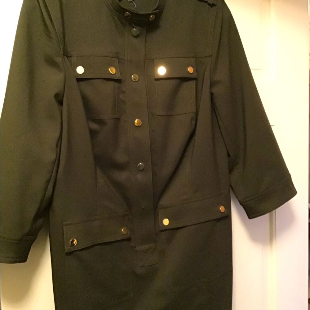 DressComfortable khaki green dress, three quarter sleeves